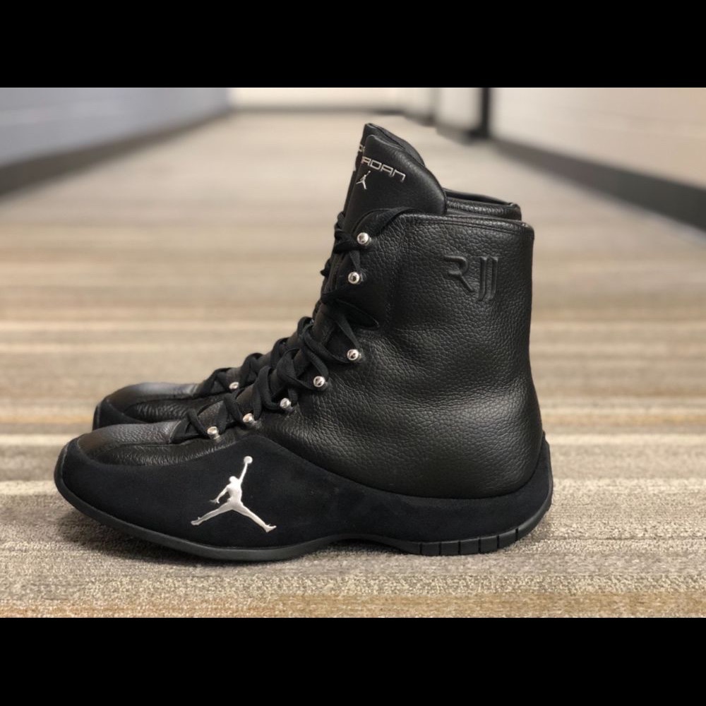 SUPPER RARE!!!! Jordan Nikes RARE AIR JORDAN, ROY JONES JR BOXING BOOTS